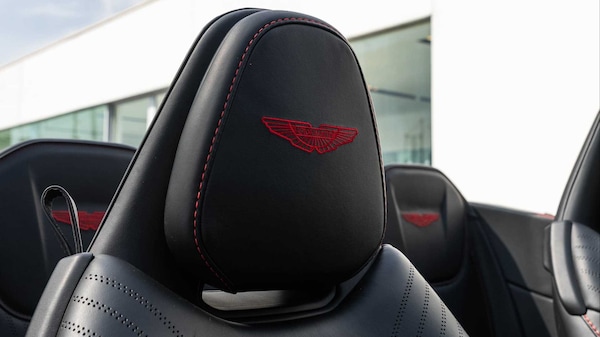 Used Aston Martin DB11 2022 for sale - 76205235: Photo 5