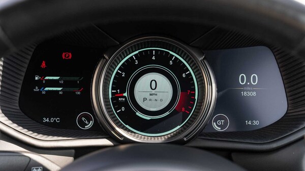Used Aston Martin DB11 2022 for sale - 76205235: Photo 6