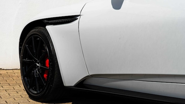 Used Aston Martin DB11 2022 for sale - 76205235: Photo 9