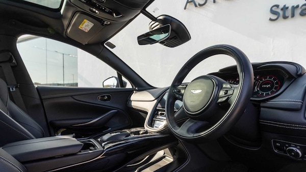Used Aston Martin DBX 2023 for sale - 75216908: Photo 3
