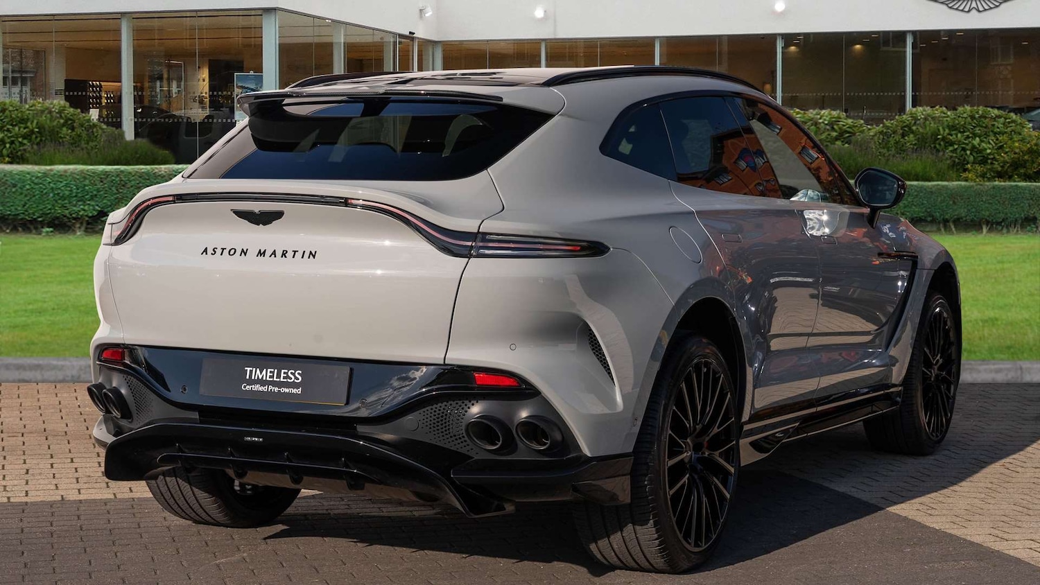 Used Aston Martin DBX 2023 for sale - 76141909: Photo 14