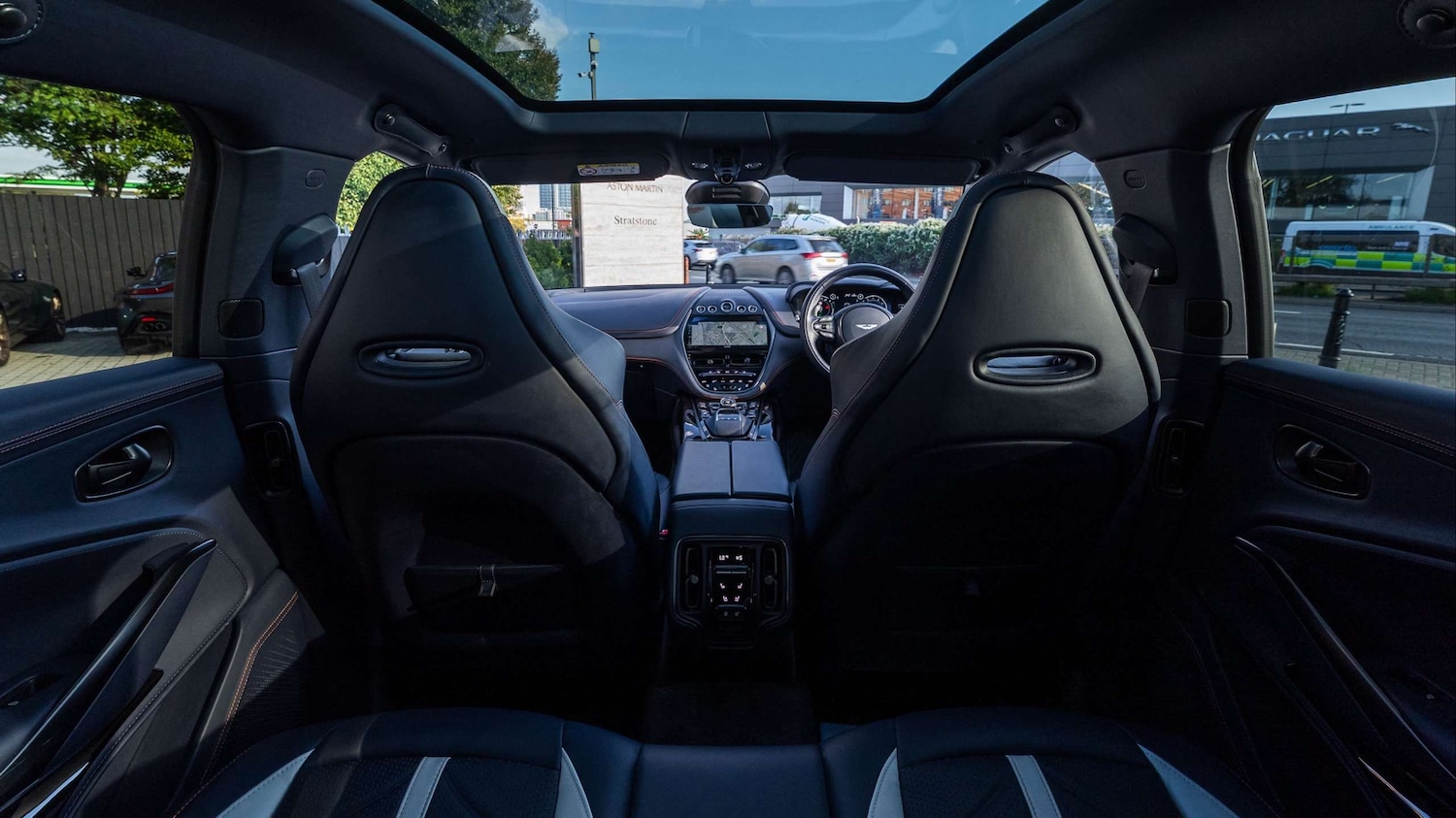 Used Aston Martin DBX 2023 for sale - 76141909: Photo 20