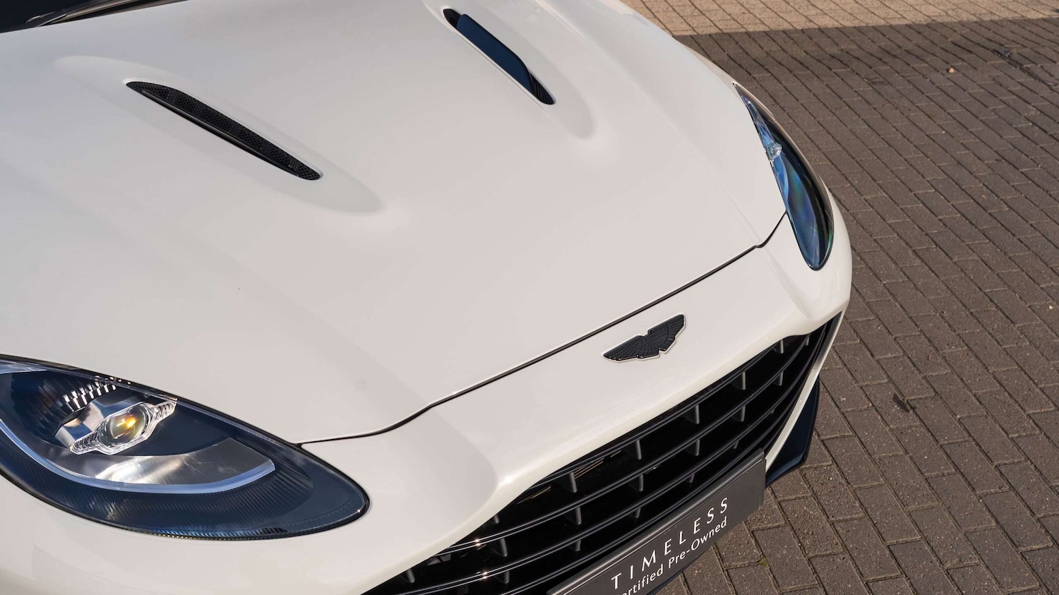 Used Aston Martin DBX 2023 for sale - 76141909: Photo 29