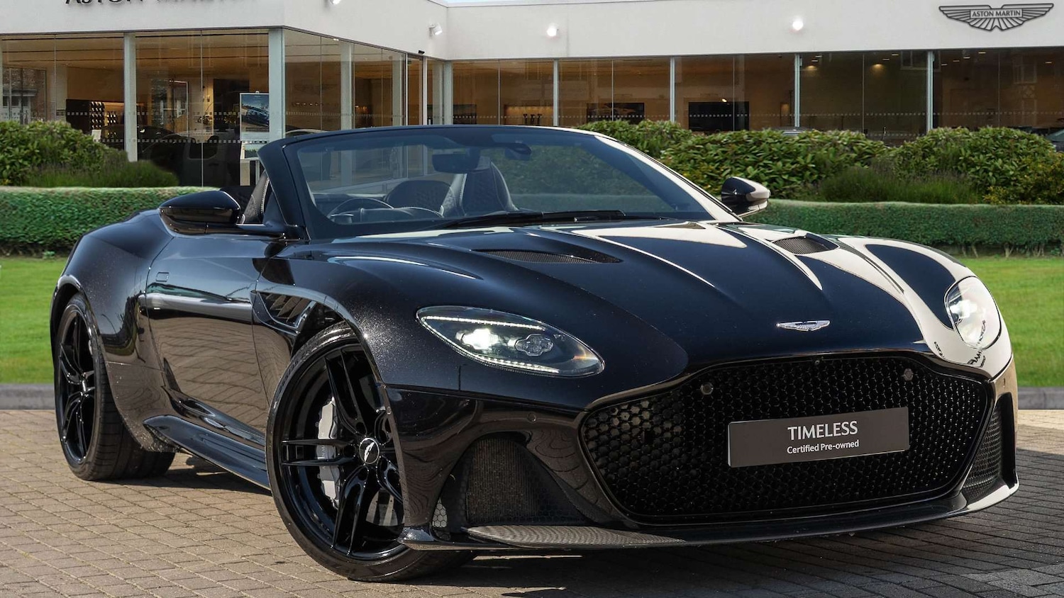 Used Aston Martin DBS 2023 for sale - 76230322: Photo 1