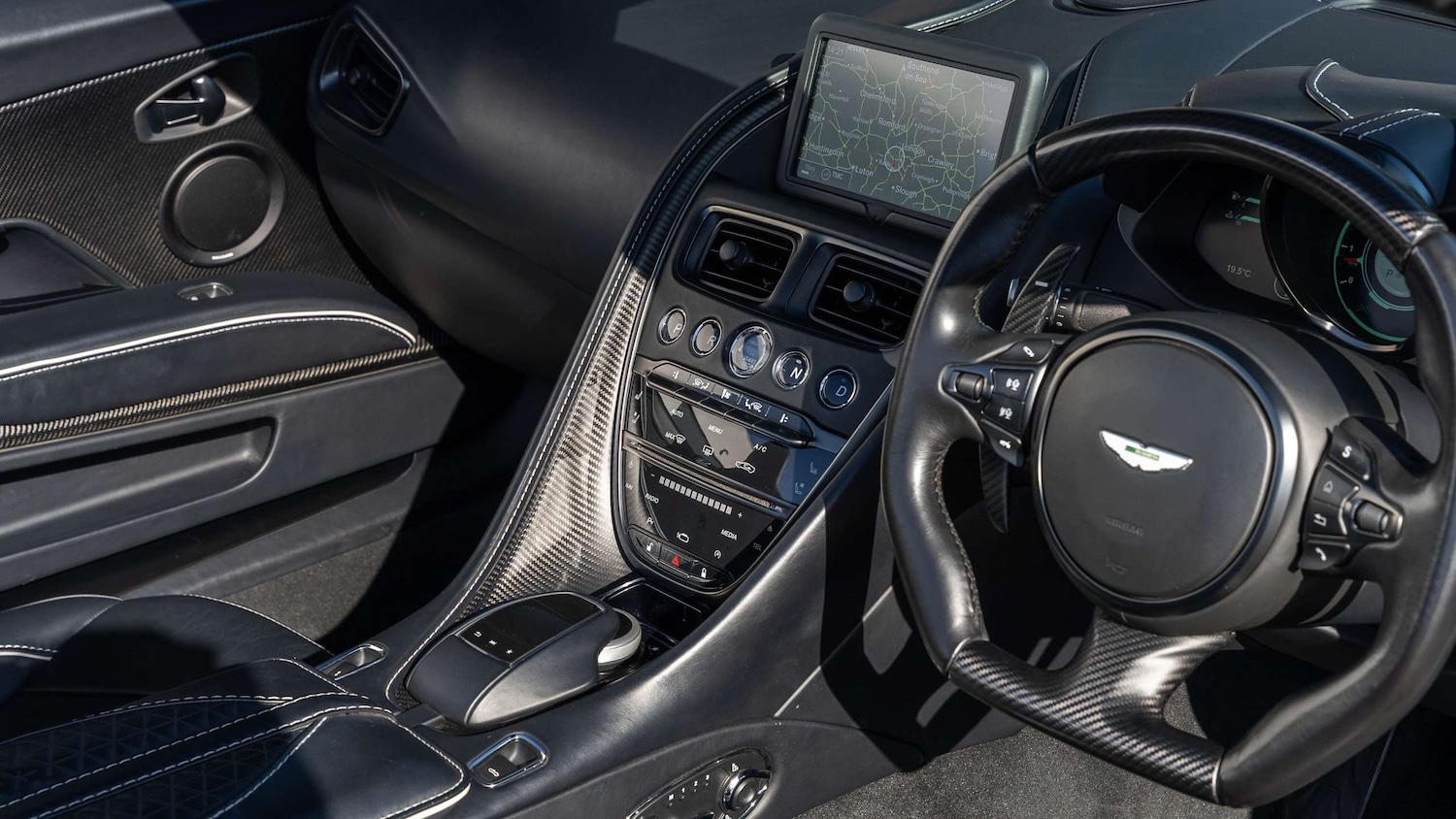 Used Aston Martin DBS 2023 for sale - 76230322: Photo 10