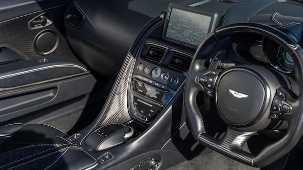 Used Aston Martin DBS 2023 for sale - 76230322: Photo 10