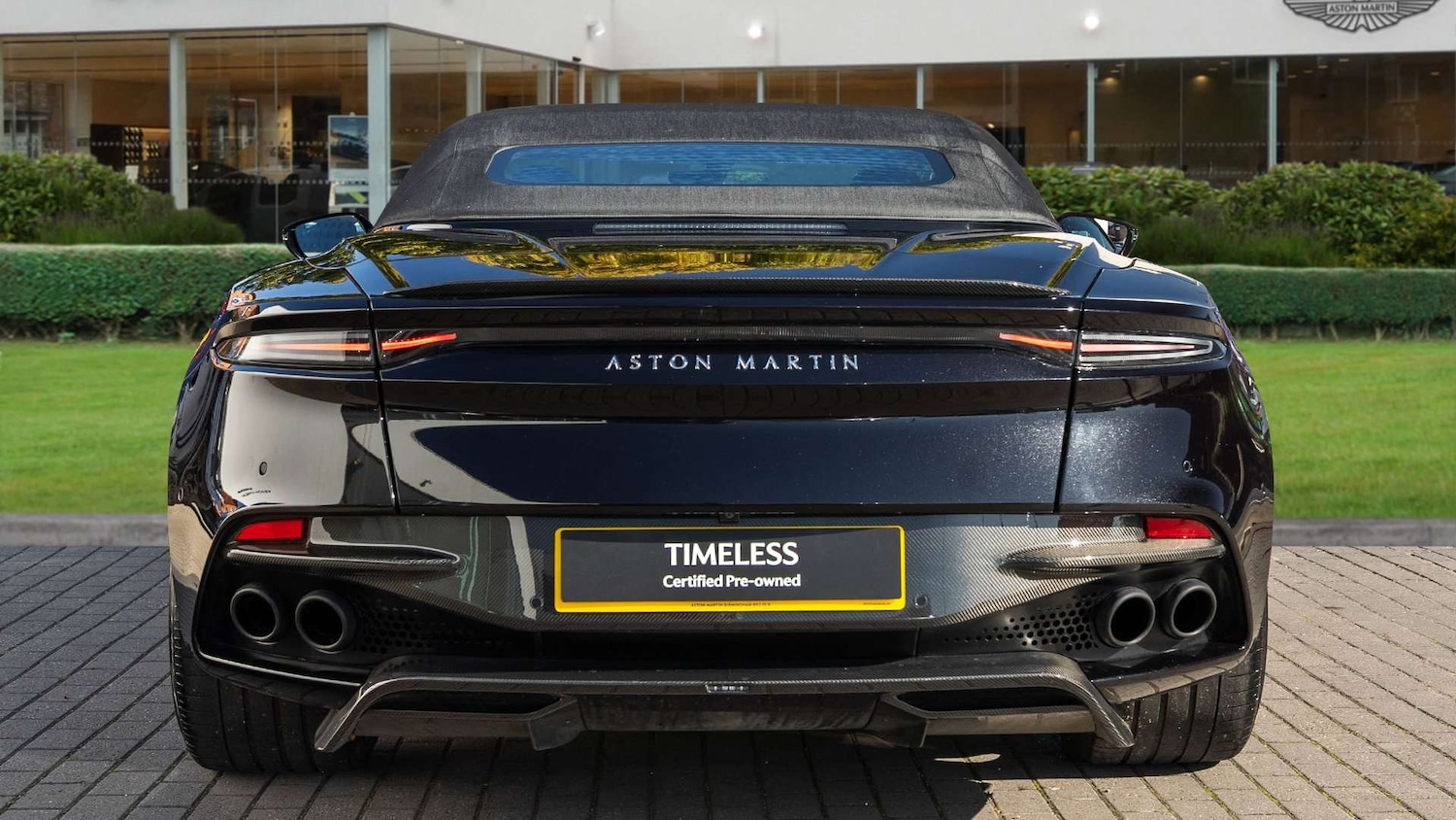 Used Aston Martin DBS 2023 for sale - 76230322: Photo 14