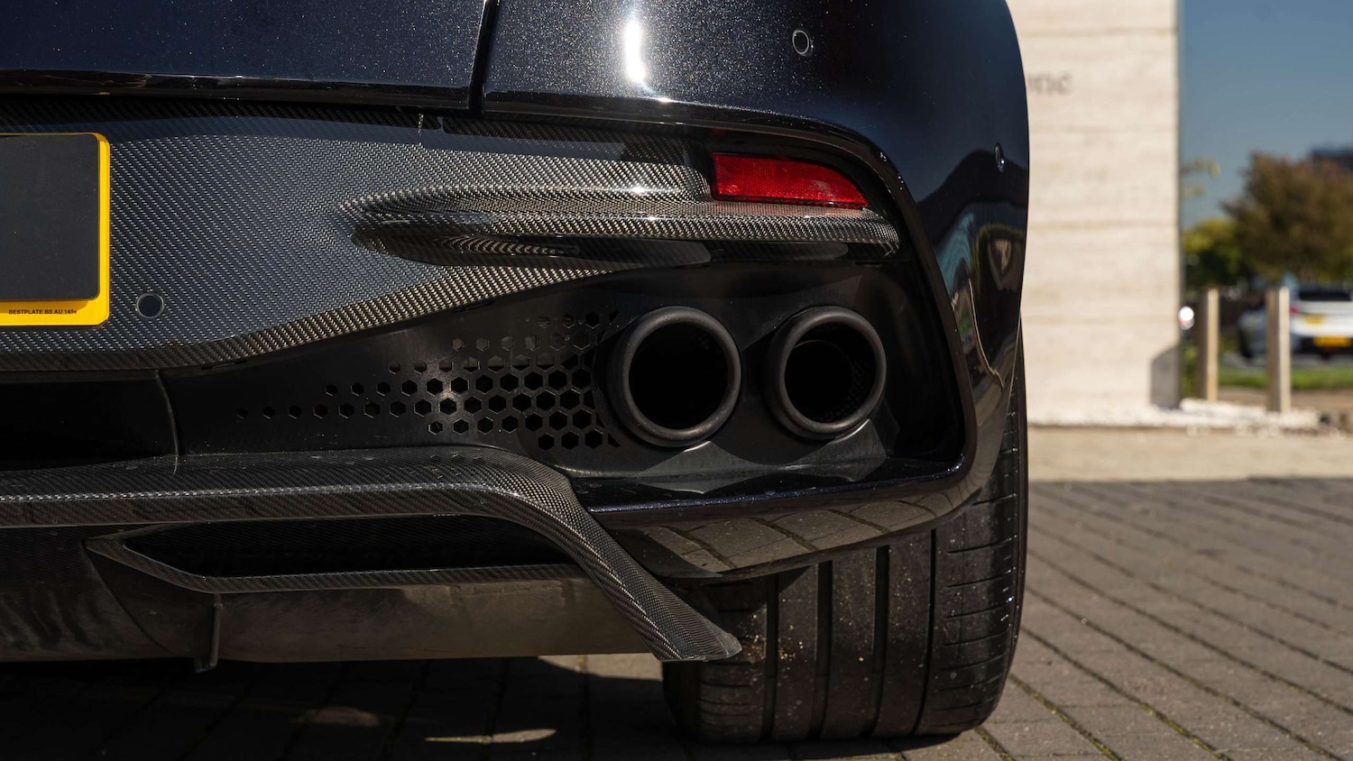 Used Aston Martin DBS 2023 for sale - 76230322: Photo 28