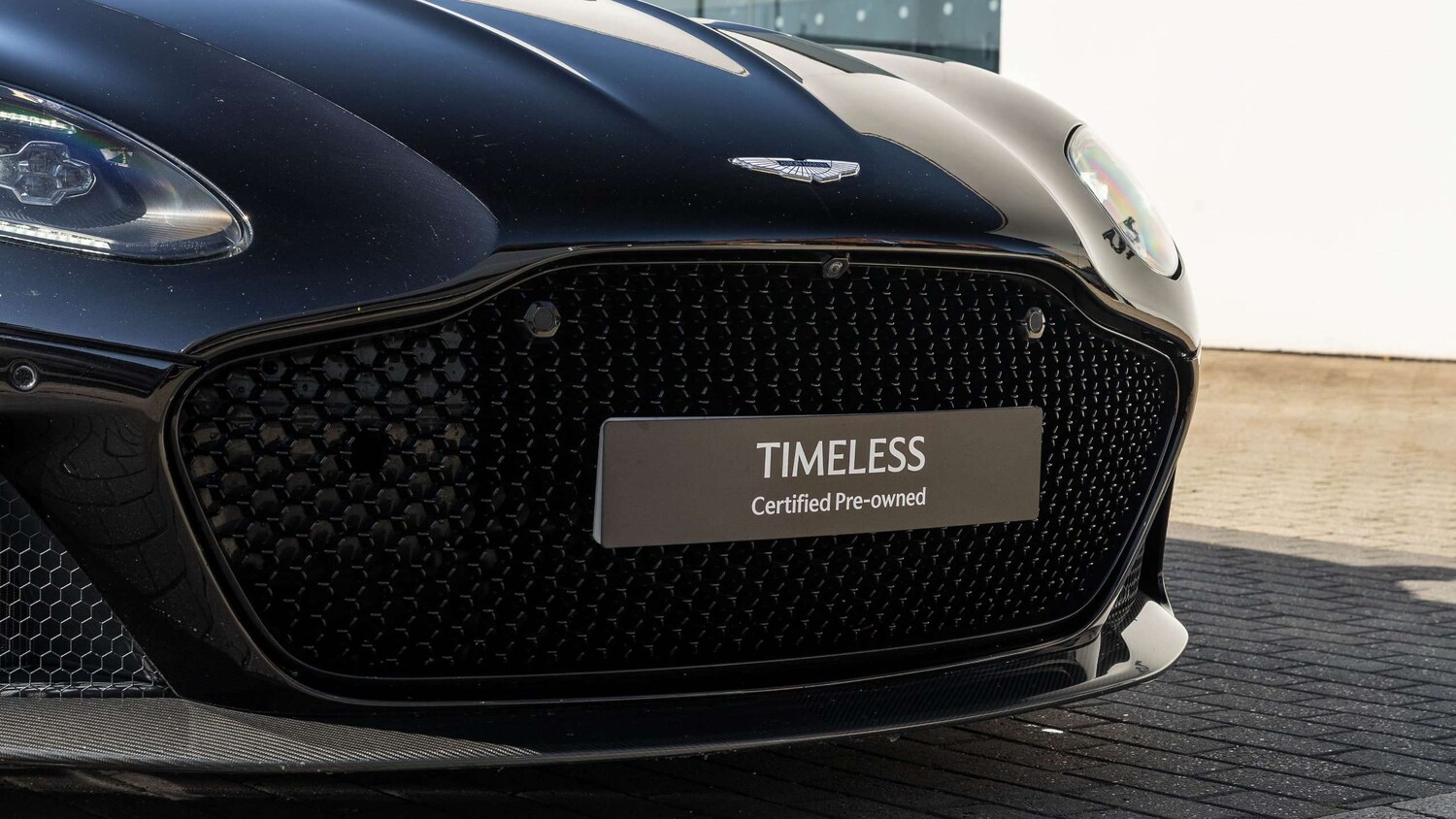 Used Aston Martin DBS 2023 for sale - 76230322: Photo 31