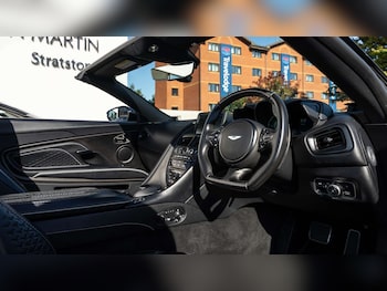 Used Aston Martin DBS 2023 for sale - 76230322: Photo