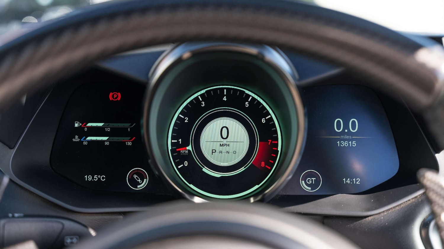 Used Aston Martin DBS 2023 for sale - 76230322: Photo 6