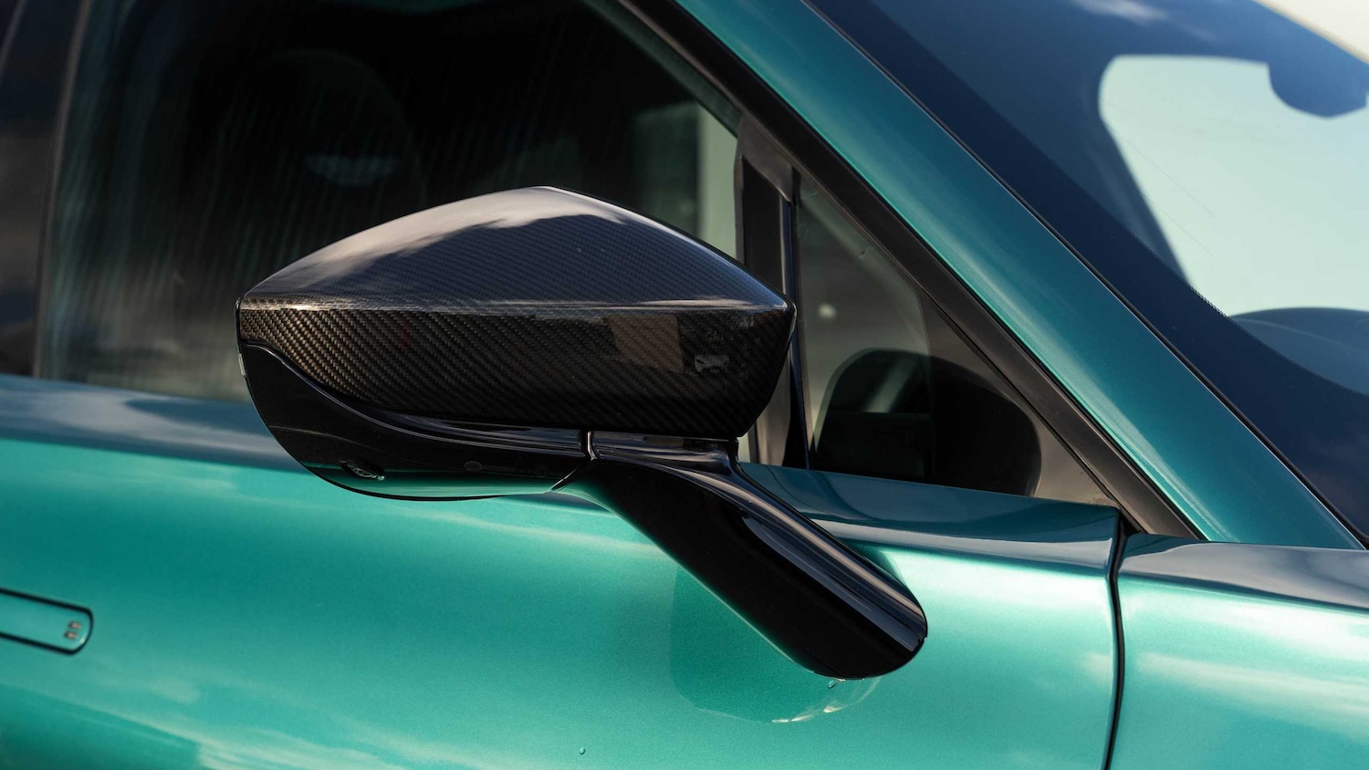 Used Aston Martin DBX 2022 for sale - 76842988: Photo 17