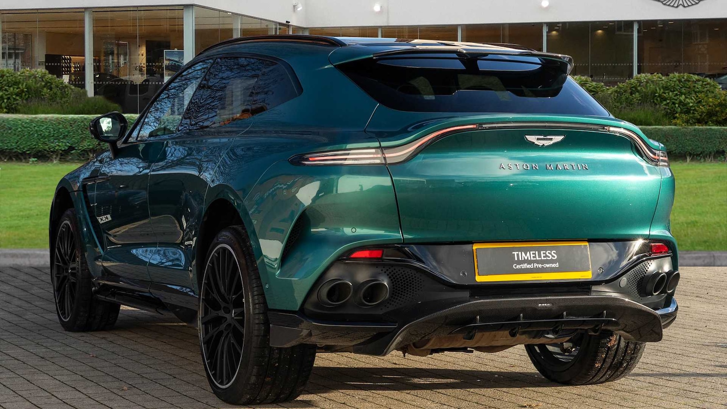 Used Aston Martin DBX 2022 for sale - 76842988: Photo 2