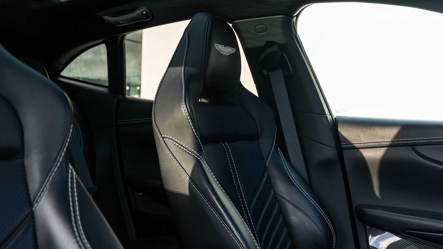 Used Aston Martin DBX 2022 for sale - 76842988: Photo 23