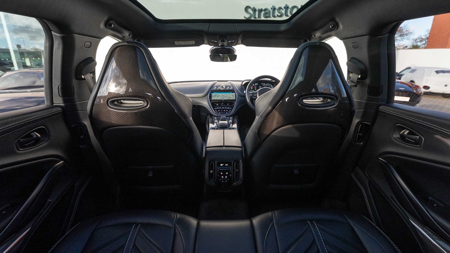 Used Aston Martin DBX 2022 for sale - 76842988: Photo 27