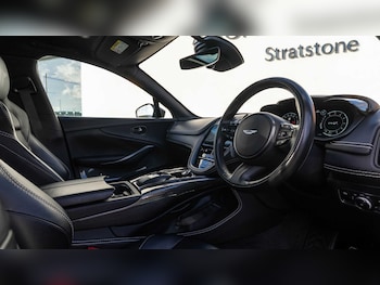 Used Aston Martin DBX 2022 for sale - 76842988: Photo