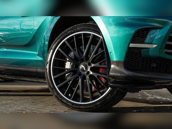 Used Aston Martin DBX 2022 for sale - 76842988: Photo