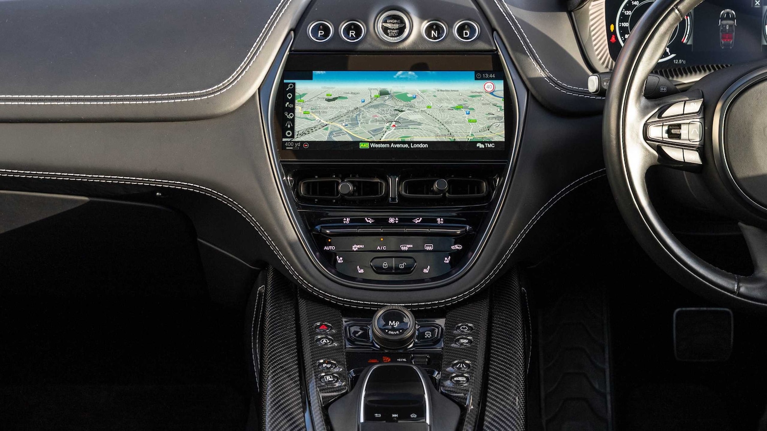 Used Aston Martin DBX 2022 for sale - 76842988: Photo 9