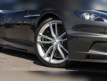 Used Aston Martin DBS 2011 for sale - 75282220: Photo