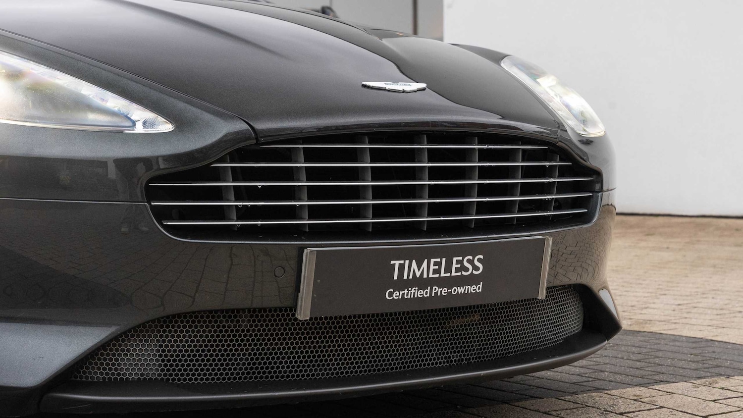 Used Aston Martin DB9 2014 for sale - 77348165: Photo 11