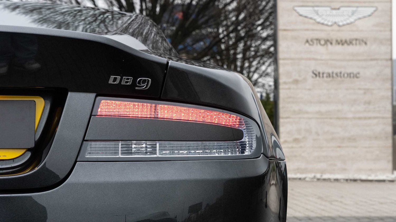 Used Aston Martin DB9 2014 for sale - 77348165: Photo 12