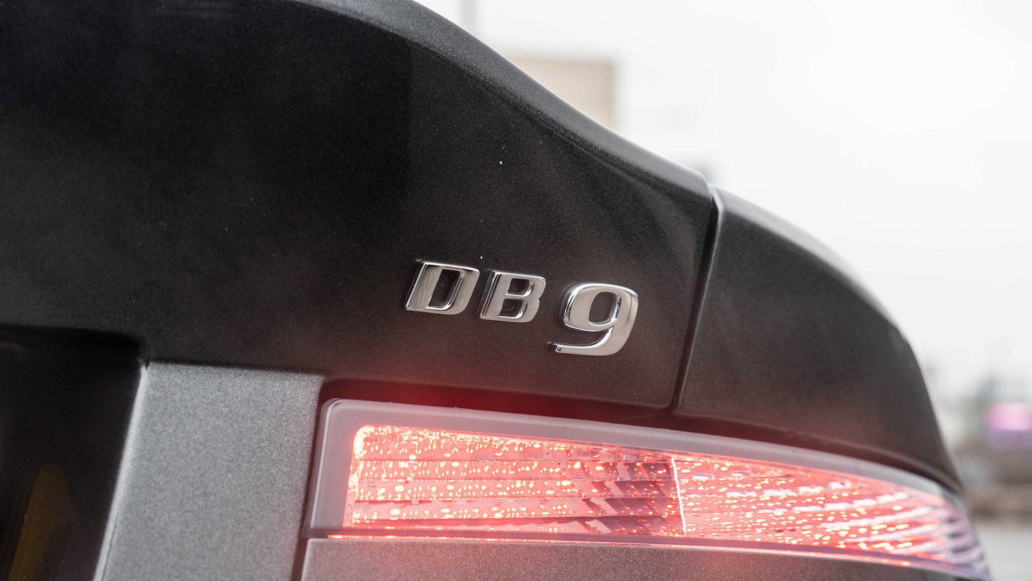 Used Aston Martin DB9 2014 for sale - 77348165: Photo 13