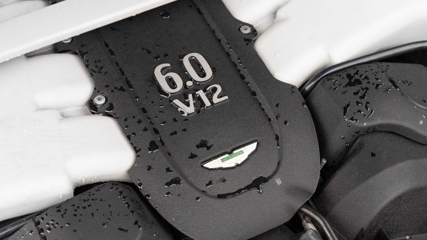 Used Aston Martin DB9 2014 for sale - 77348165: Photo 19