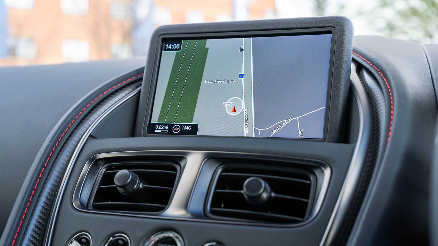 Used Aston Martin DBS 2022 for sale - 78089562: Photo 20