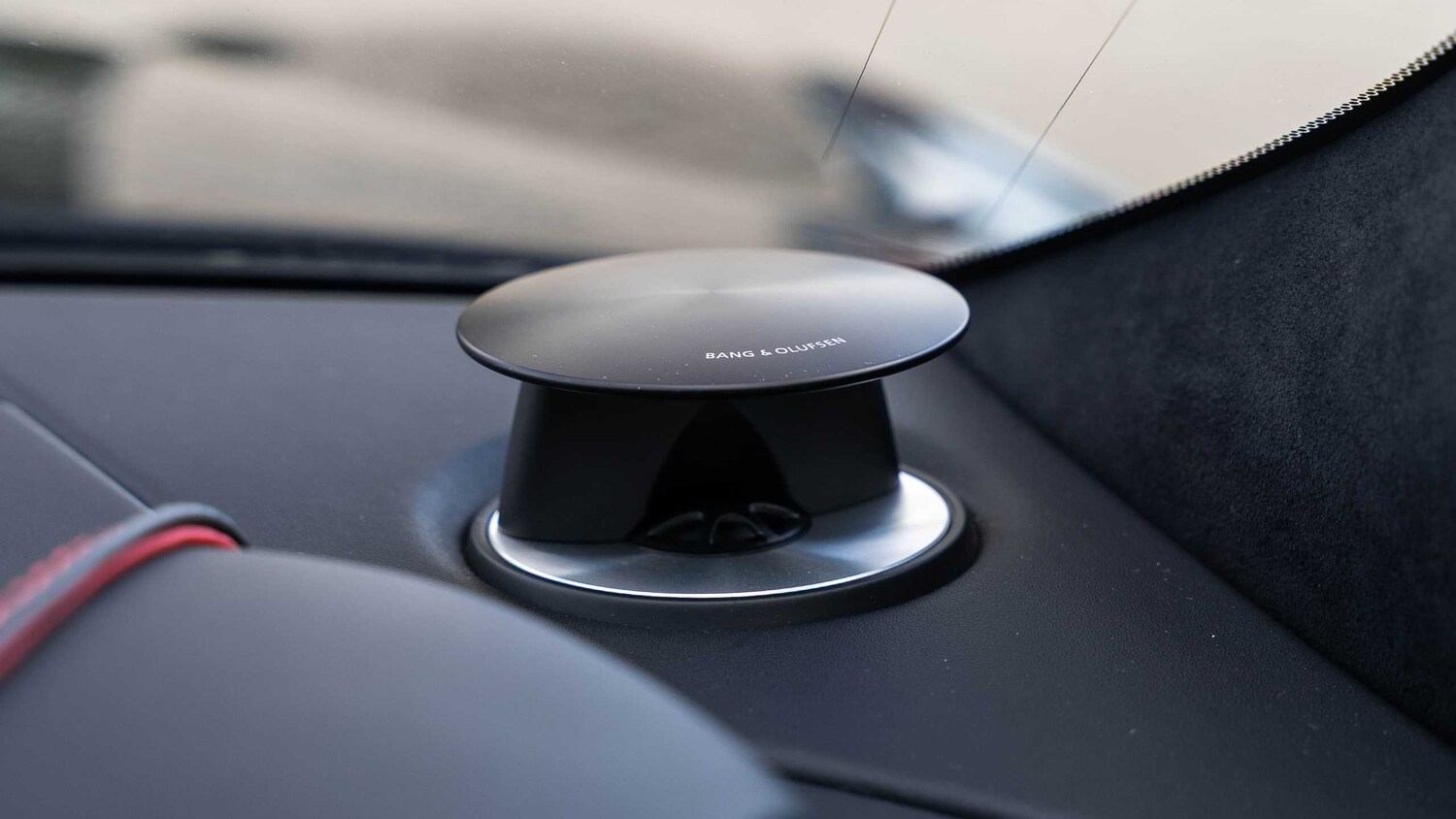 Used Aston Martin DBS 2022 for sale - 78089562: Photo 21