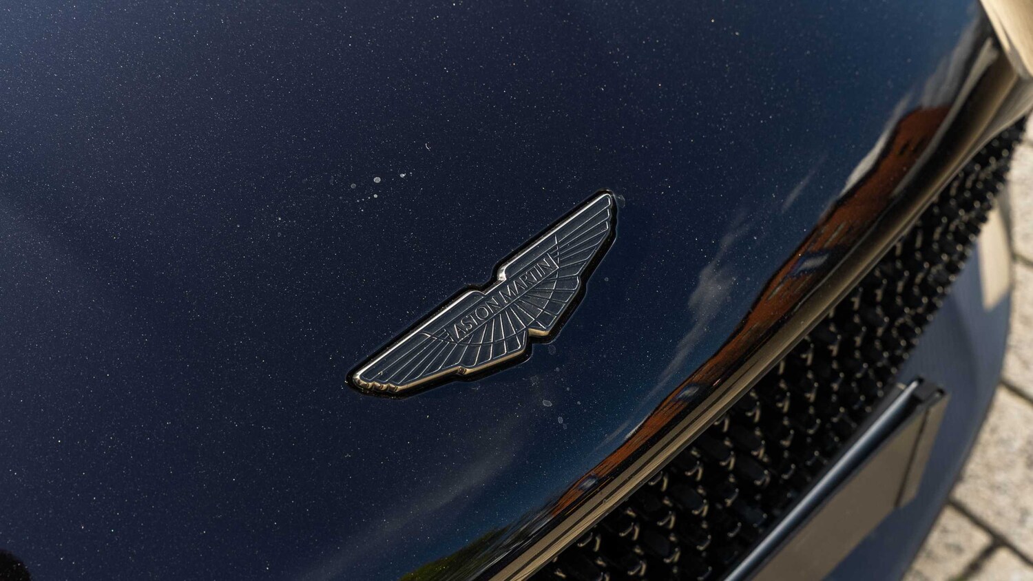 Used Aston Martin DBS 2022 for sale - 78089562: Photo 26