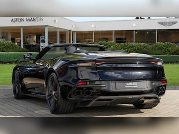 Used Aston Martin DBS 2022 for sale - 78089562: Photo