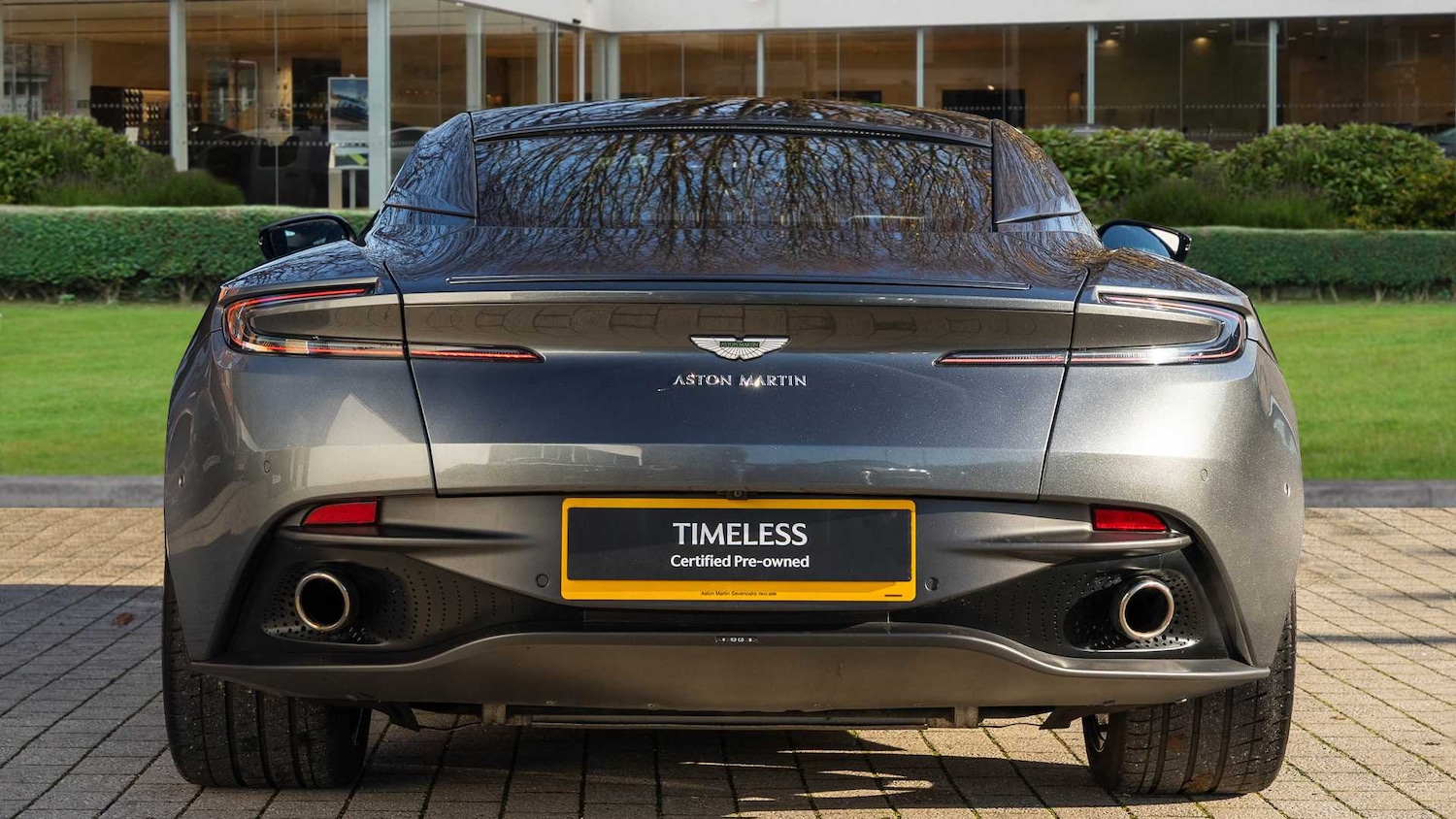 Used Aston Martin DB11 2019 for sale - 76842825: Photo 13
