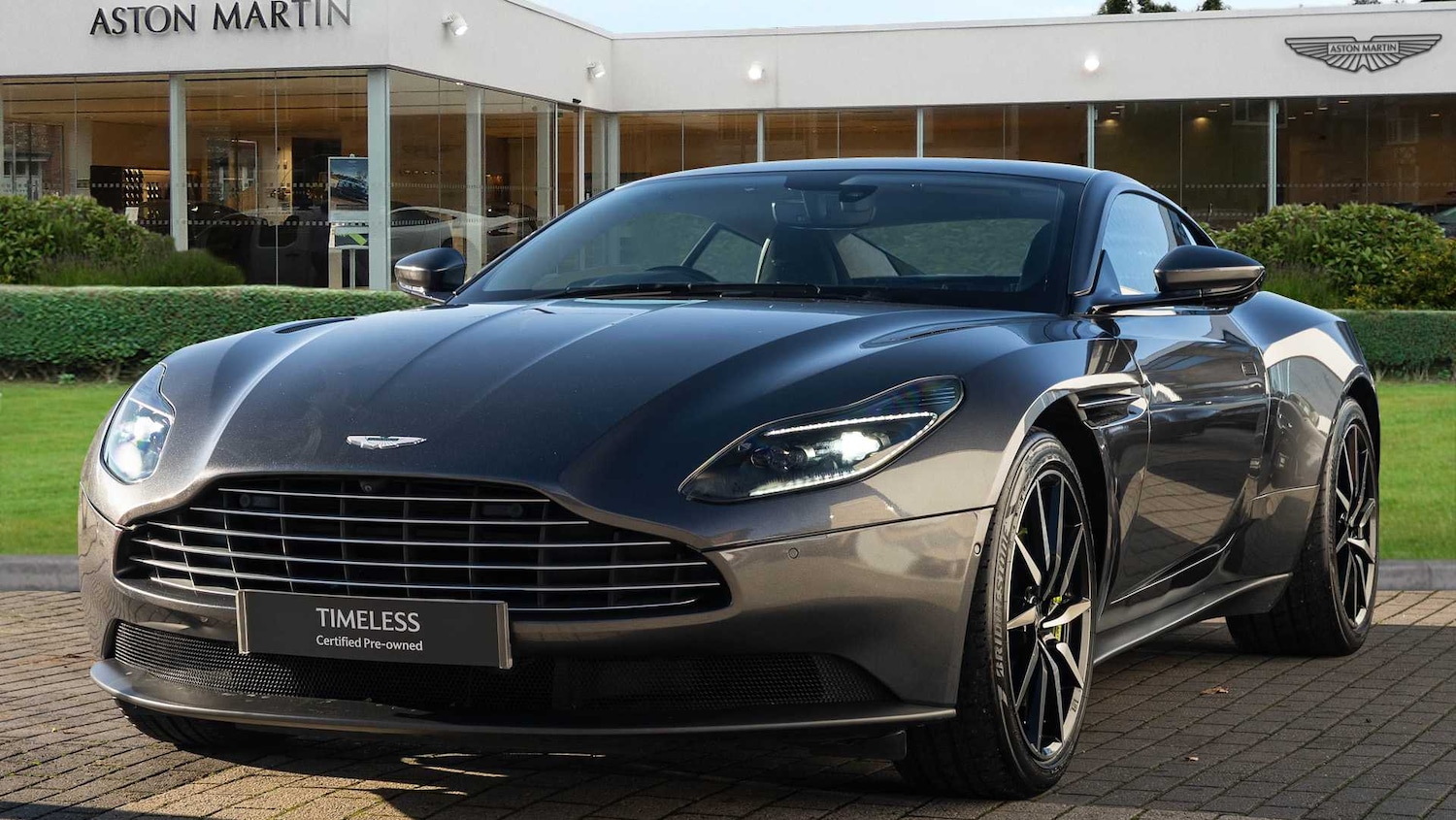 Used Aston Martin DB11 2019 for sale - 76842825: Photo 15
