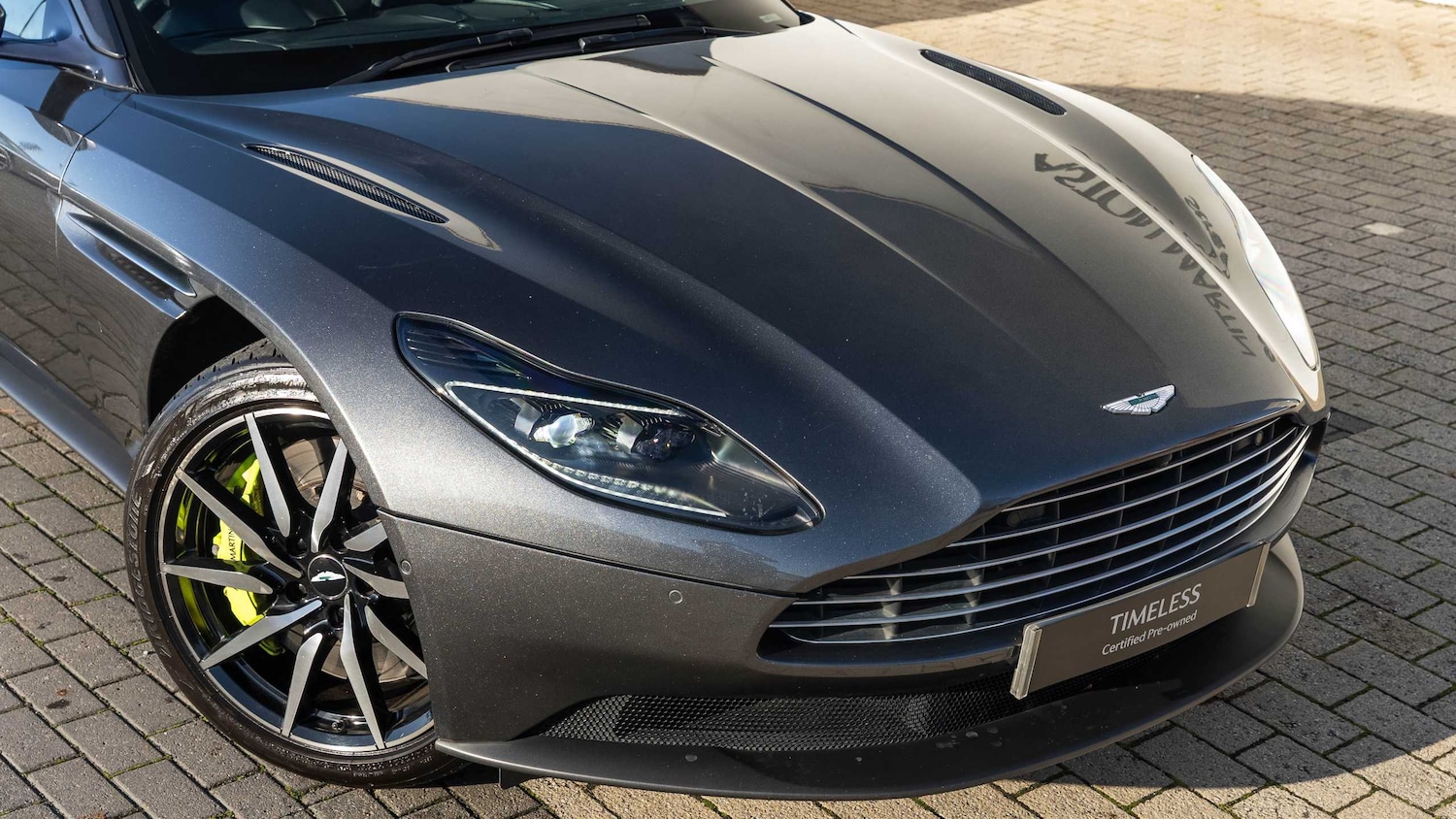 Used Aston Martin DB11 2019 for sale - 76842825: Photo 17