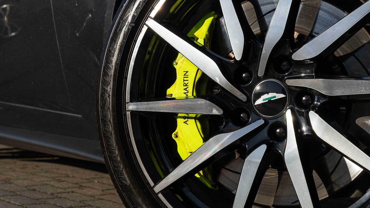 Used Aston Martin DB11 2019 for sale - 76842825: Photo 21