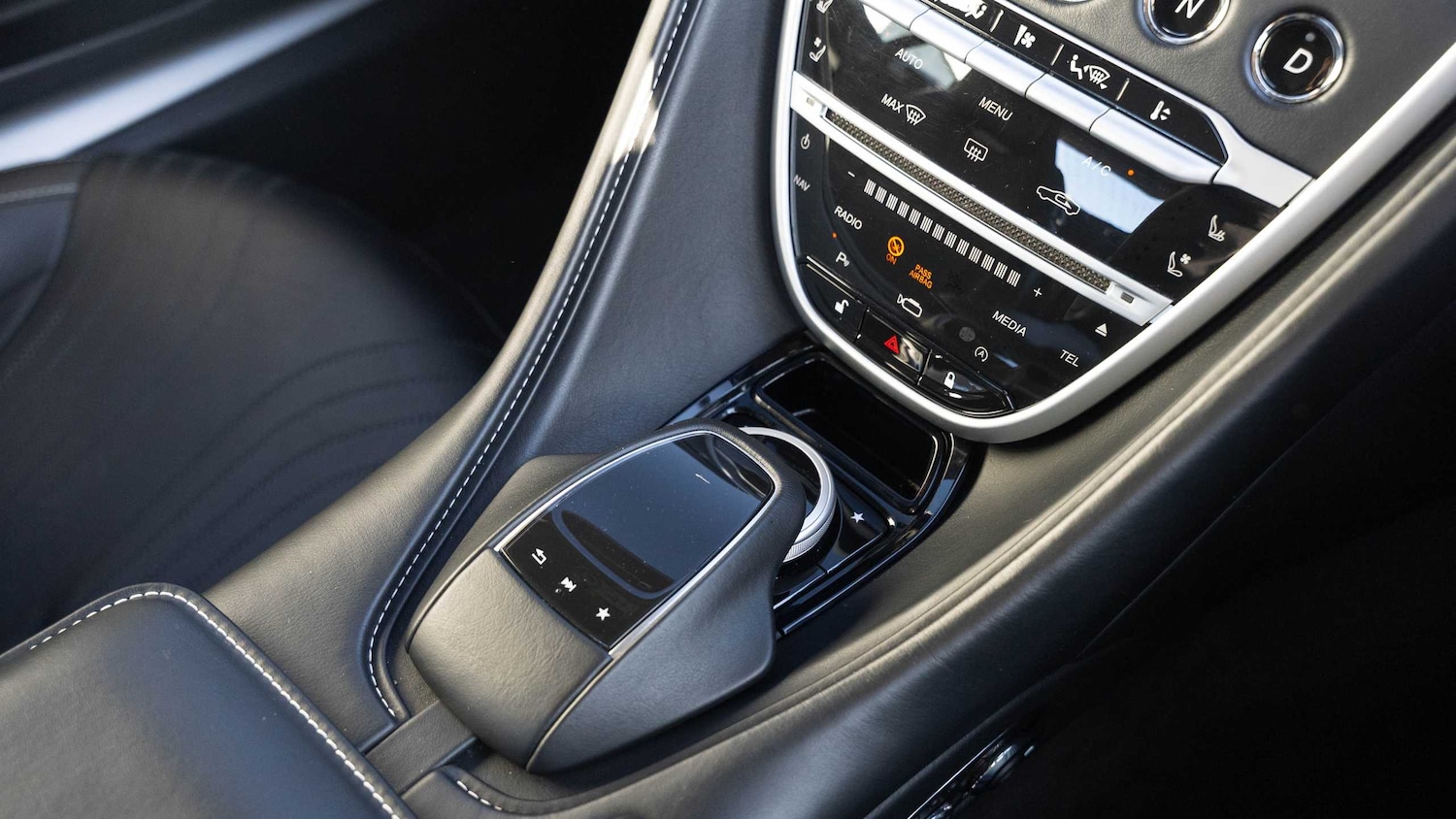 Used Aston Martin DB11 2019 for sale - 76842825: Photo 22