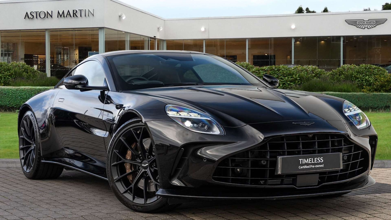 Used Aston Martin Vantage 2025 for sale - 76390607: Photo 1