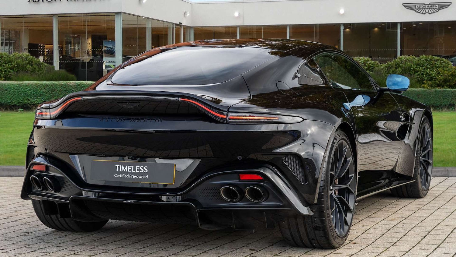 Used Aston Martin Vantage 2025 for sale - 76390607: Photo 16