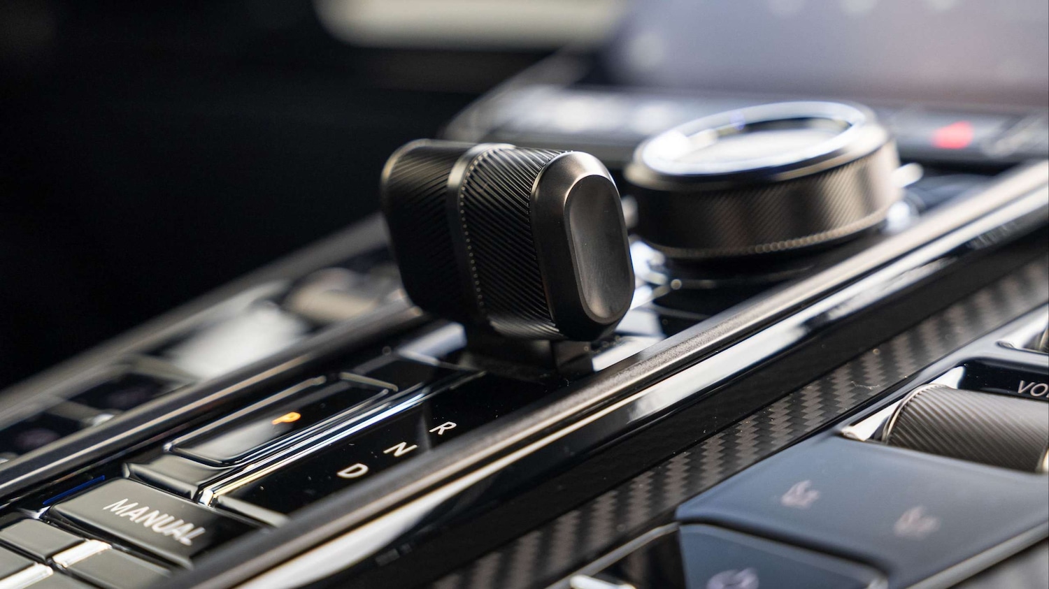 Used Aston Martin Vantage 2025 for sale - 76390607: Photo 25