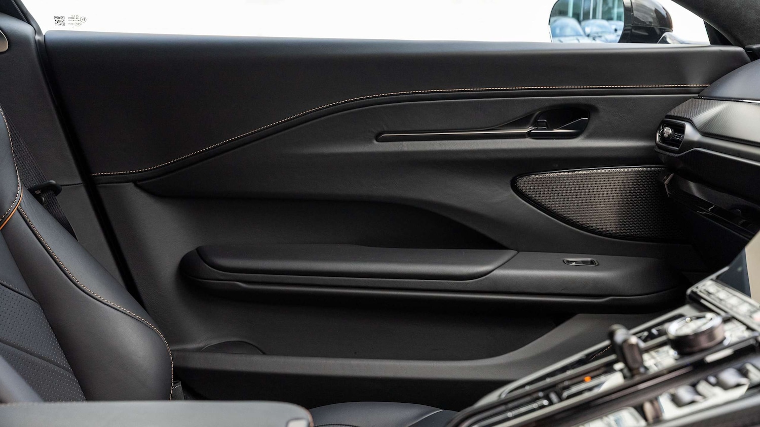 Used Aston Martin Vantage 2025 for sale - 76390607: Photo 27