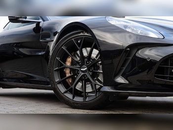 Used Aston Martin Vantage 2025 for sale - 76390607: Photo