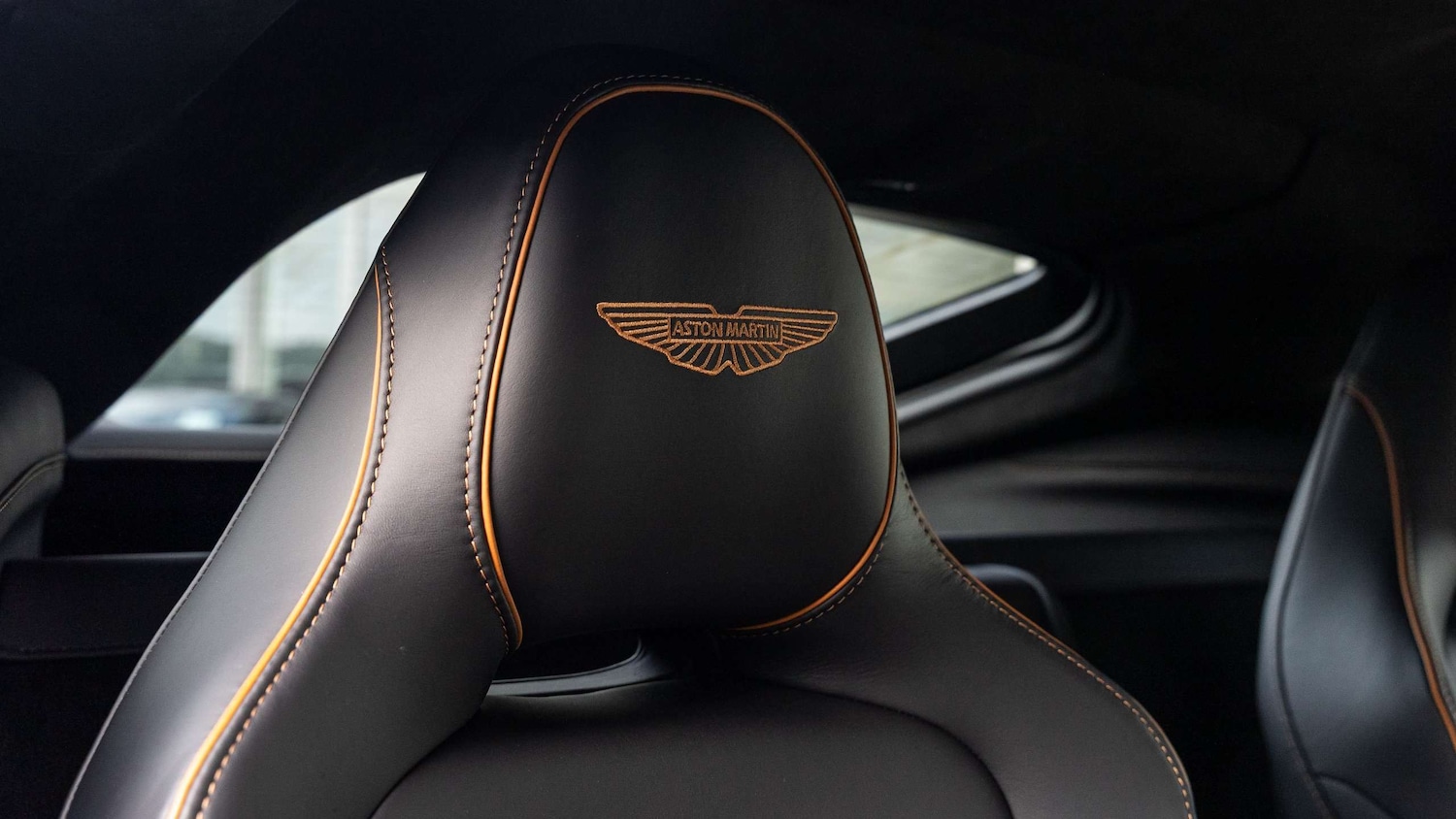 Used Aston Martin Vantage 2025 for sale - 76390607: Photo 5