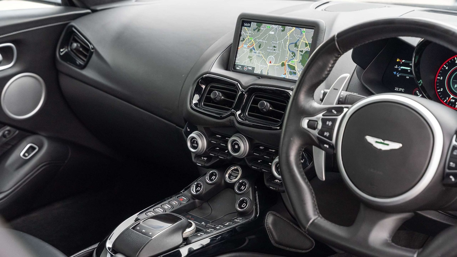 Used Aston Martin Vantage 2019 for sale - 76156078: Photo 10