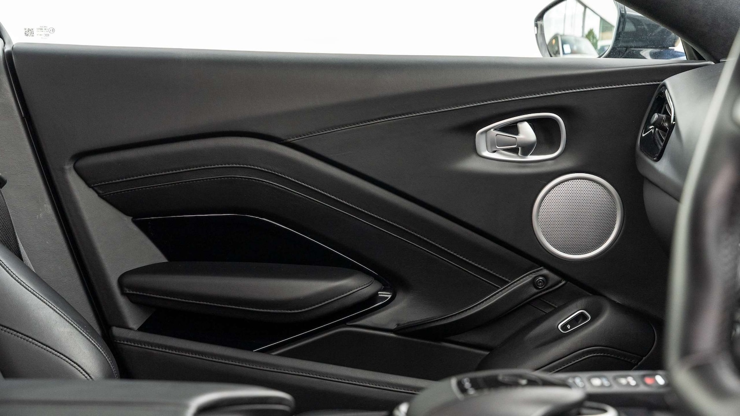 Used Aston Martin Vantage 2019 for sale - 76156078: Photo 21