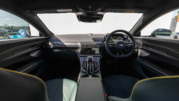 Used Aston Martin Vantage 2025 for sale - 75523113: Photo 11