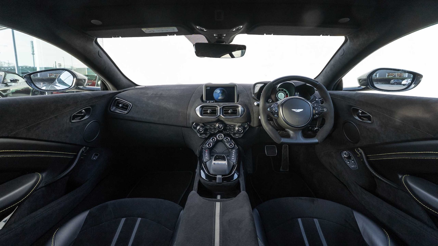 Used Aston Martin Vantage 2021 for sale - 76955135: Photo 11