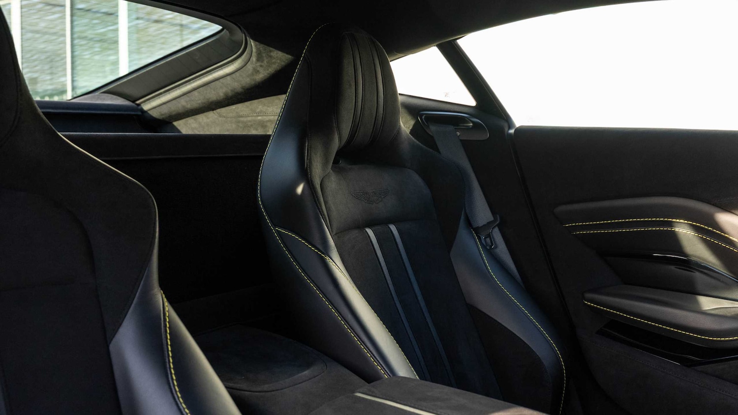 Used Aston Martin Vantage 2021 for sale - 76955135: Photo 25