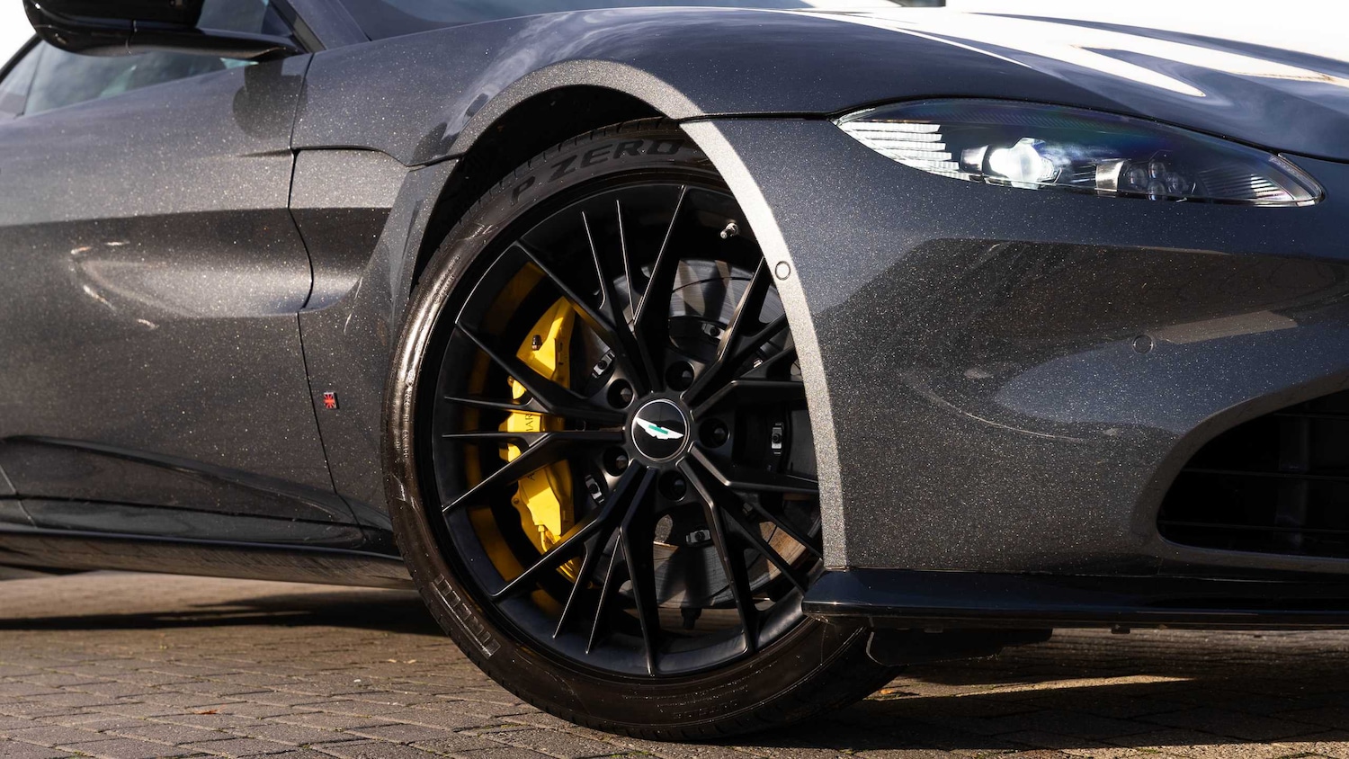 Used Aston Martin Vantage 2021 for sale - 76955135: Photo 4