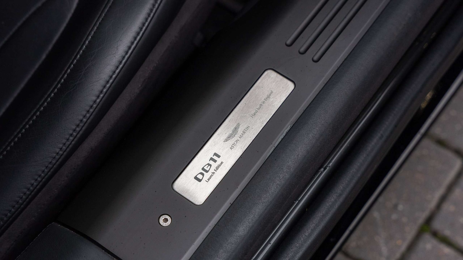 Used Aston Martin DB11 2017 for sale - 76475770: Photo 16