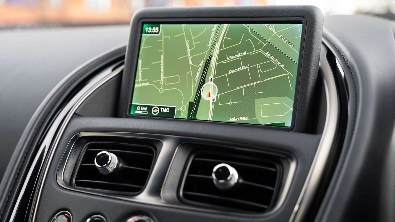 Used Aston Martin DB11 2017 for sale - 76475770: Photo 26